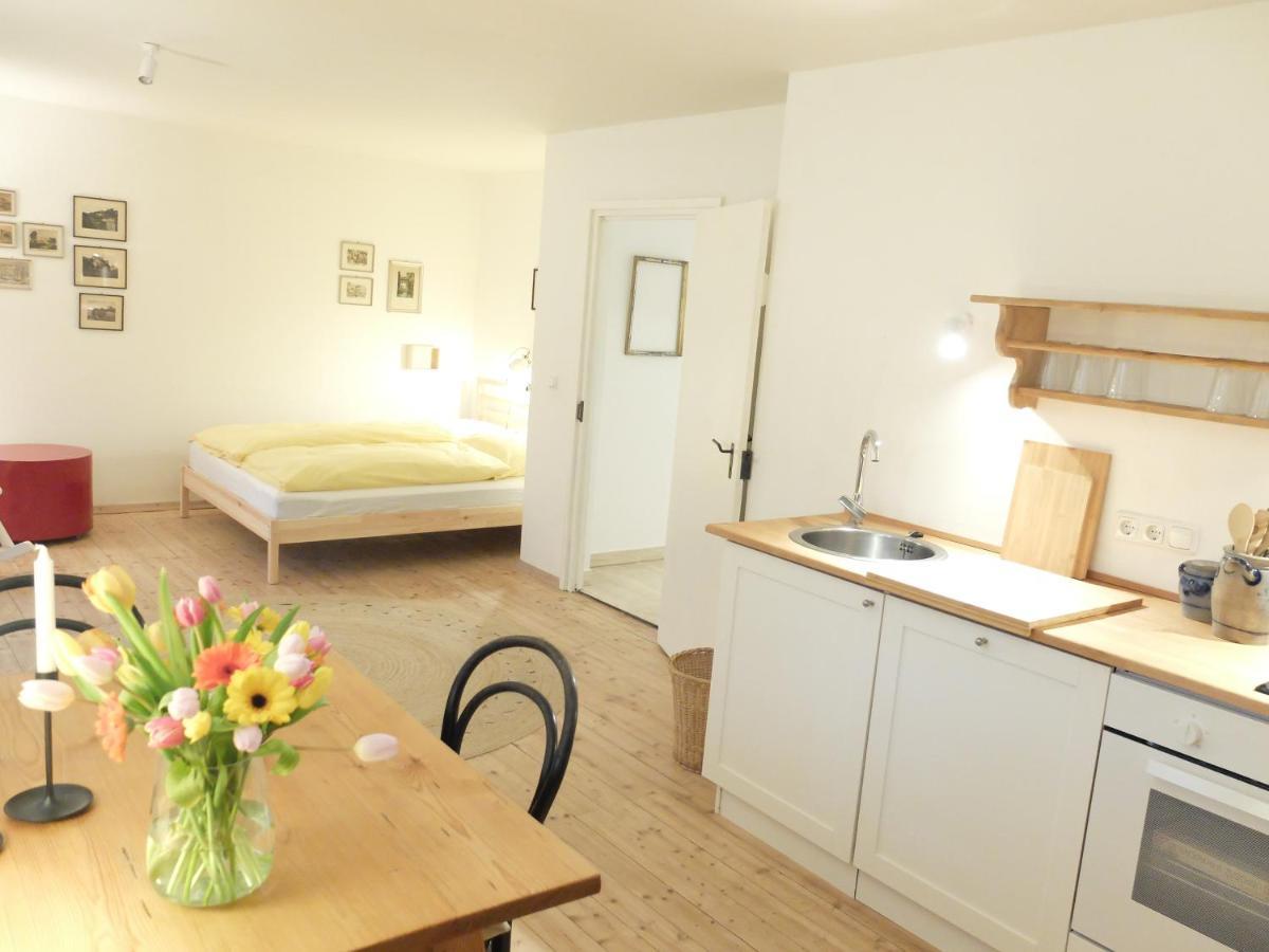 Gartenstudio-Apartment Tausendfreund - Adults Only - Am Chiemsee Breitbrunn am Chiemsee Buitenkant foto
